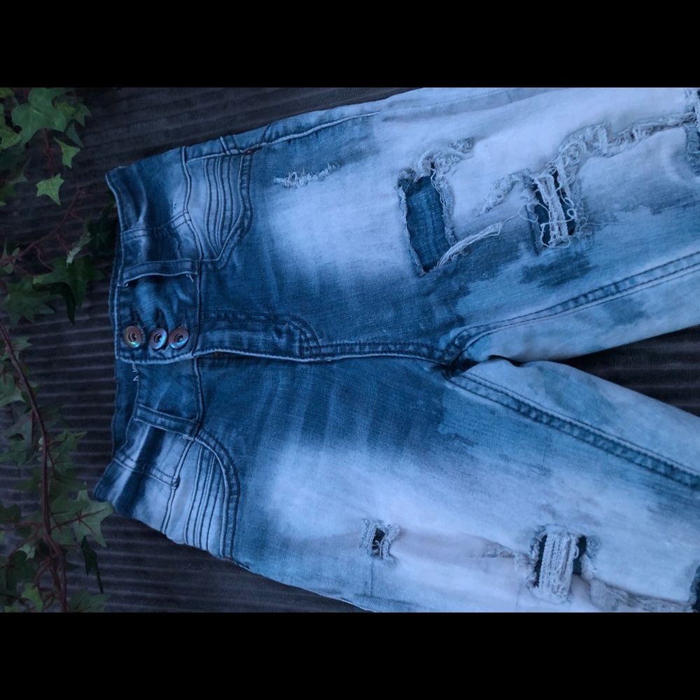 Ripped jeans